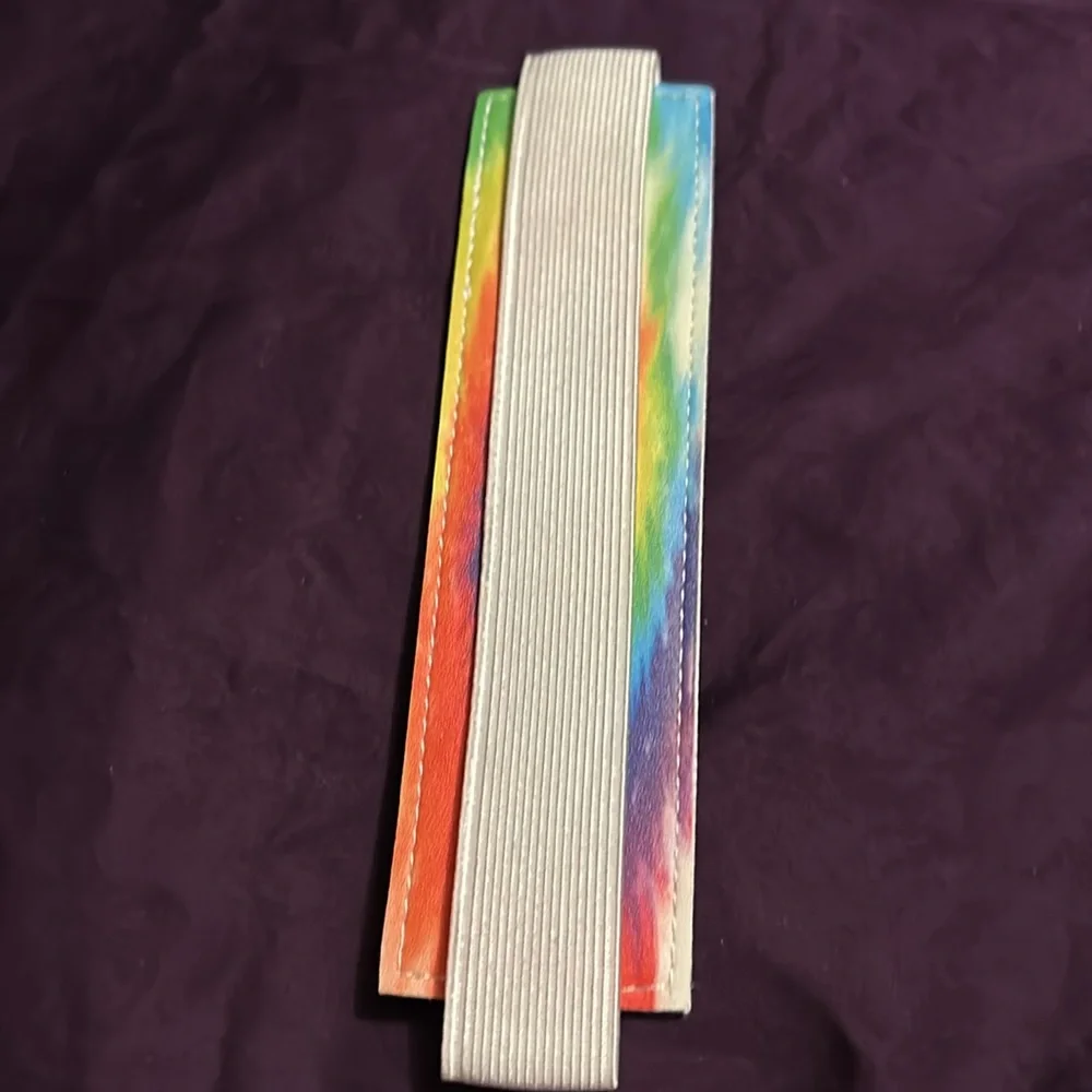 Tie dye pen or pencil holder